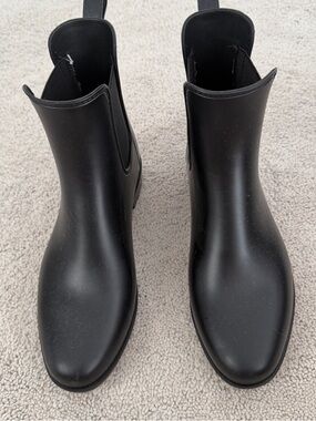 Women’s Black Chelsea Rain Boots